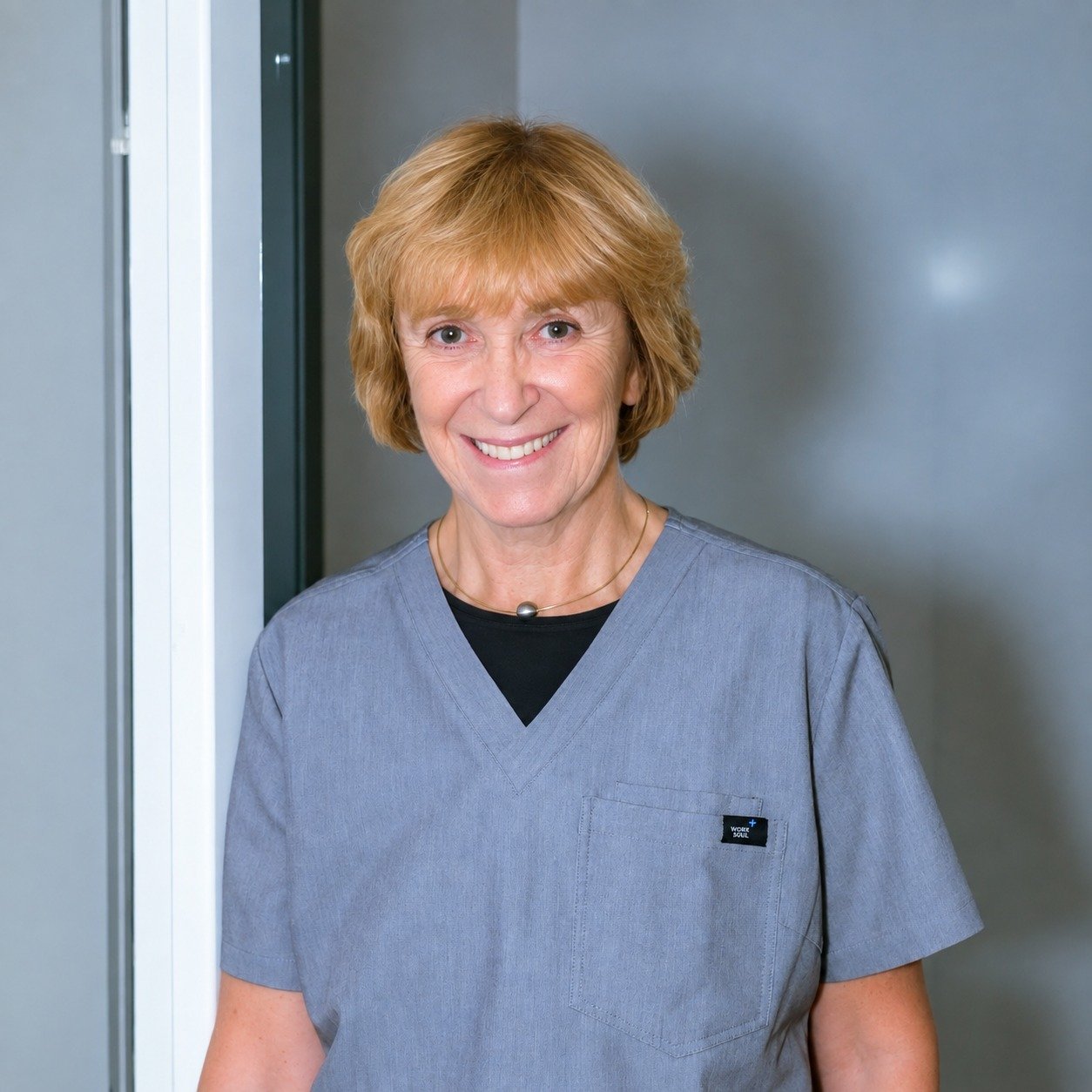 Evelyn Huwe, Zahnärztin